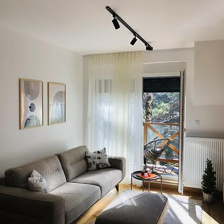 Apartment Divcigora