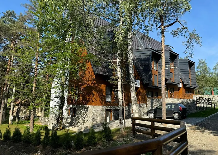 דירה Divcigora *